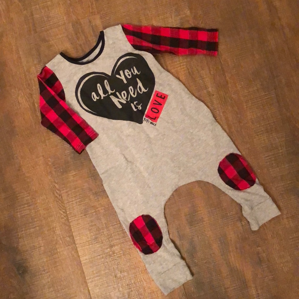 GiGi & Max...6-9 Month